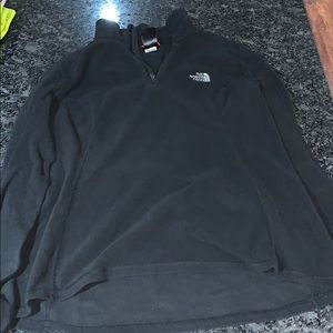 north Face half zip fleece!